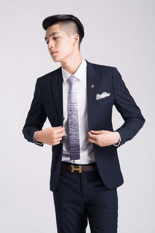 Vest đen chấm xanh